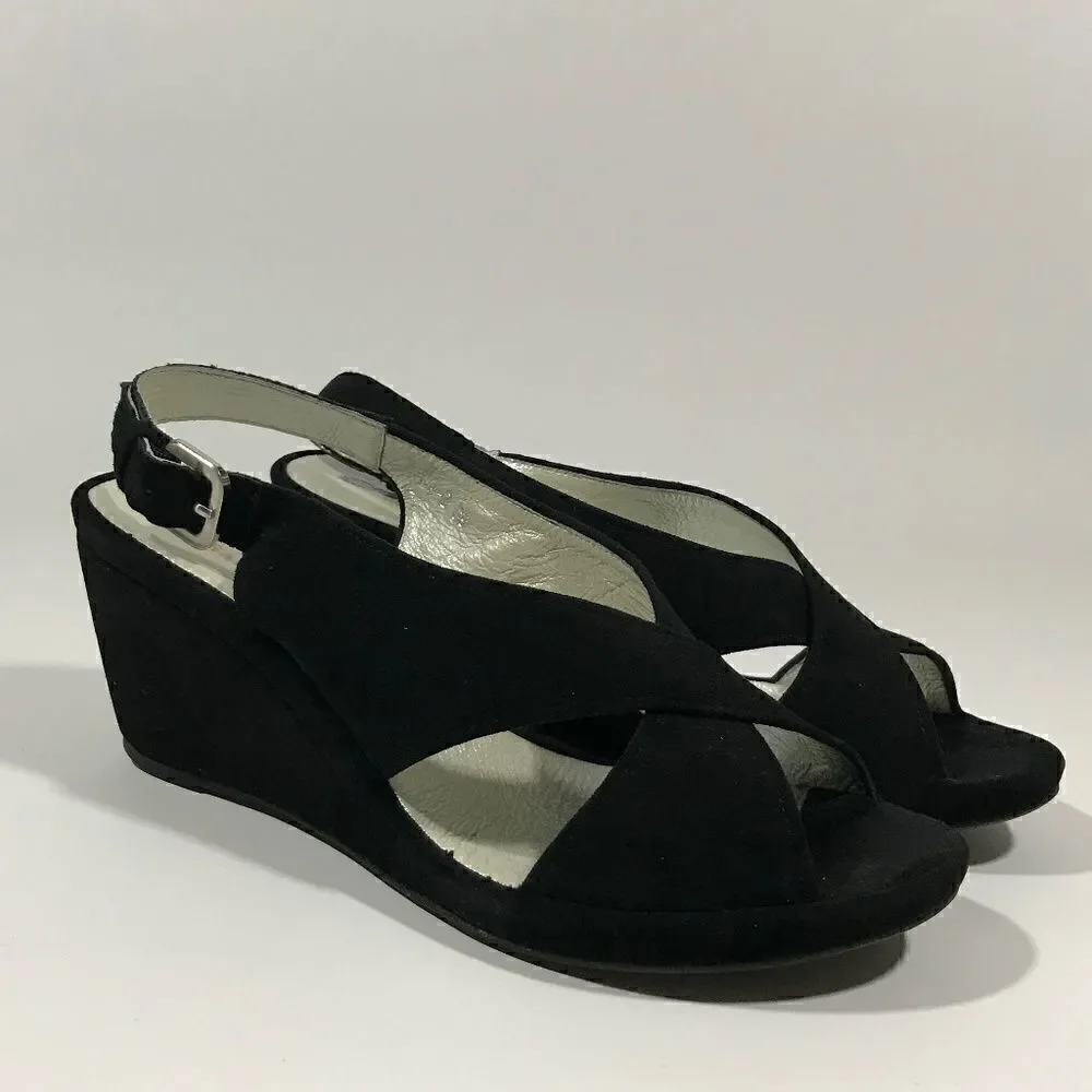 Cesare Gaspari Lightweight Suede Slingback Wedges